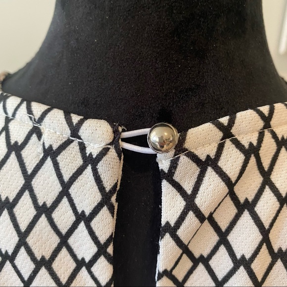 Valley Girl White Black Business Top w Diamond pattern Office Work Wear Size M - Picture 6 of 9